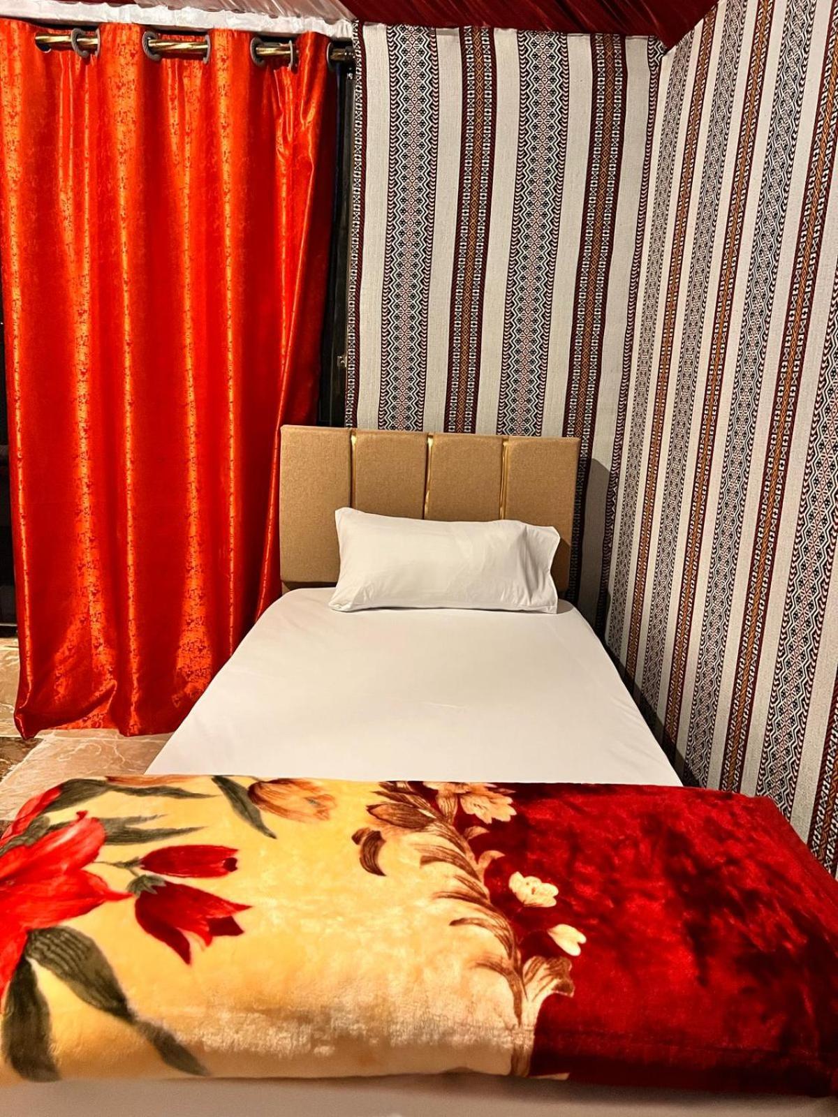 Scarlet Luxury Camp Wadi Rum Exterior foto