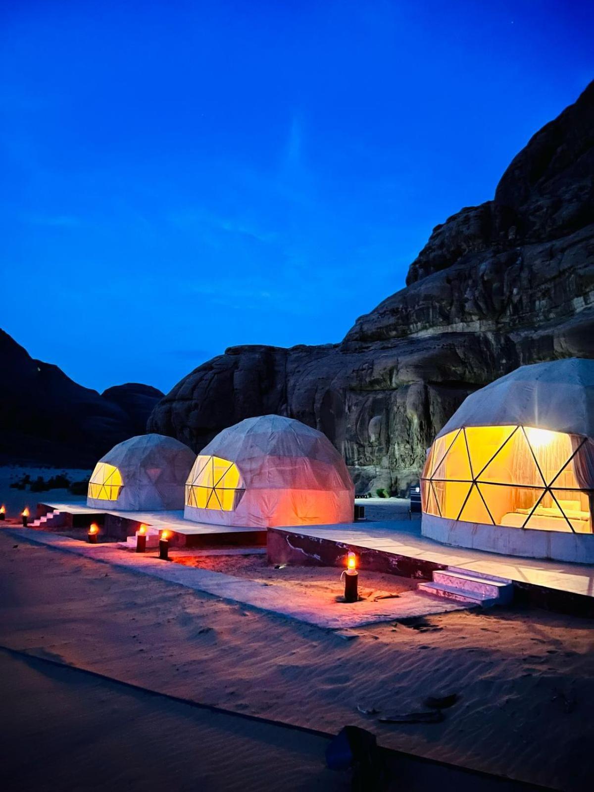 Scarlet Luxury Camp Wadi Rum Exterior foto